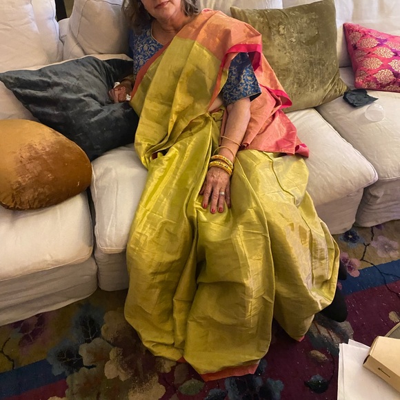 Saree - Picture 2 of 2